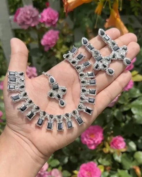 Zircon Lustre Set